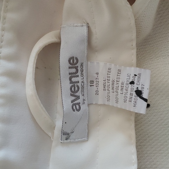 Custom graffiti trench coat - Picture 8 of 11